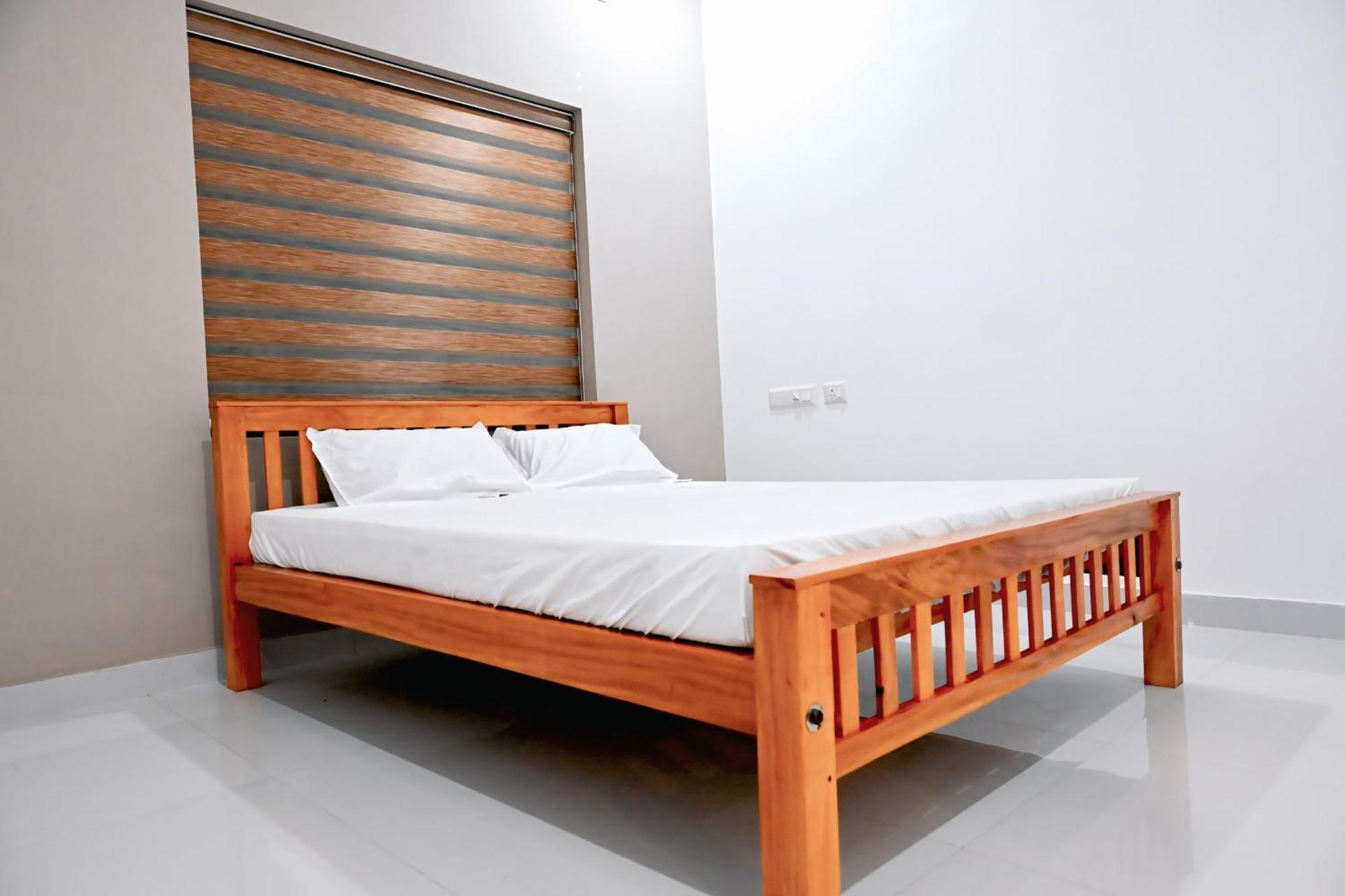 Elamkulam Penthouse - 3Bhk Ac With Kitchen - Kochi Lejlighed Chottanikara Eksteriør billede